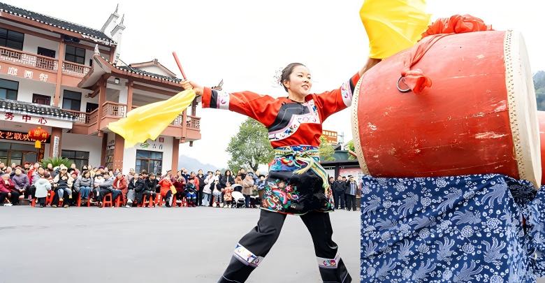 辭舊迎新樂(lè)融融